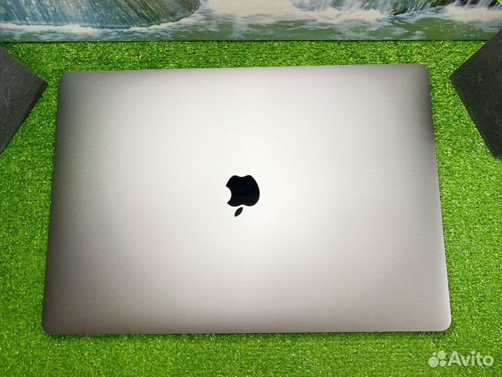 Macbook Pro 16 2019 i7 16Gb 512Gb Мощный