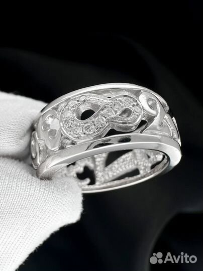 Золотое кольцо с бриллиантами 585 / 7.03 гр