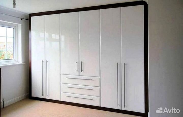 Шкаф распашной на заказ / Собственное производство