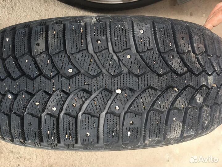 Bridgestone Blizzak Spike-01 185/55 R15 88J