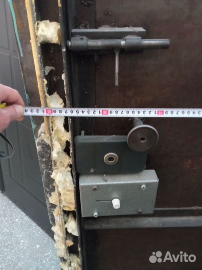 Дверь входная металлическая