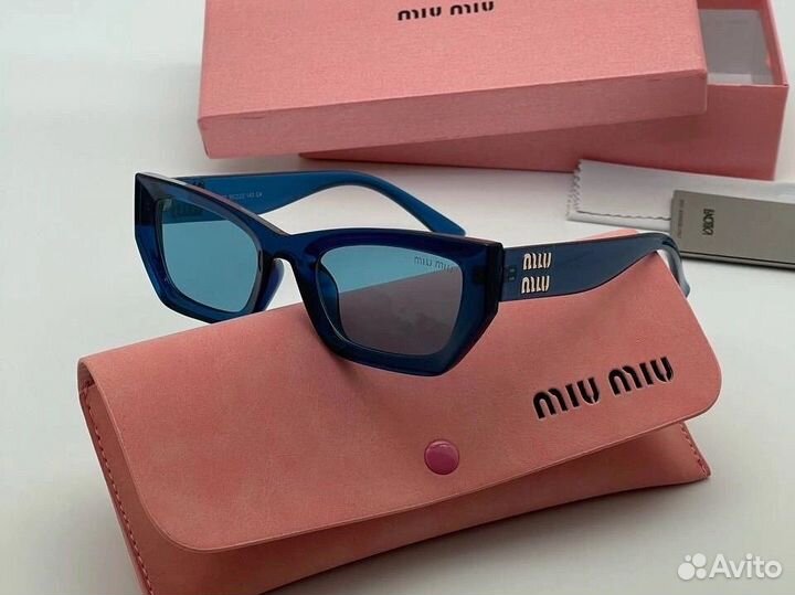 Солнцезащитные очки miu miu