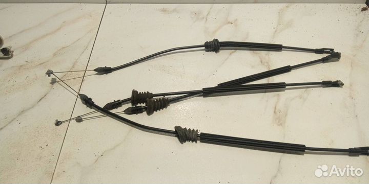 Тросик внутренней ручки двери Skoda Octavia