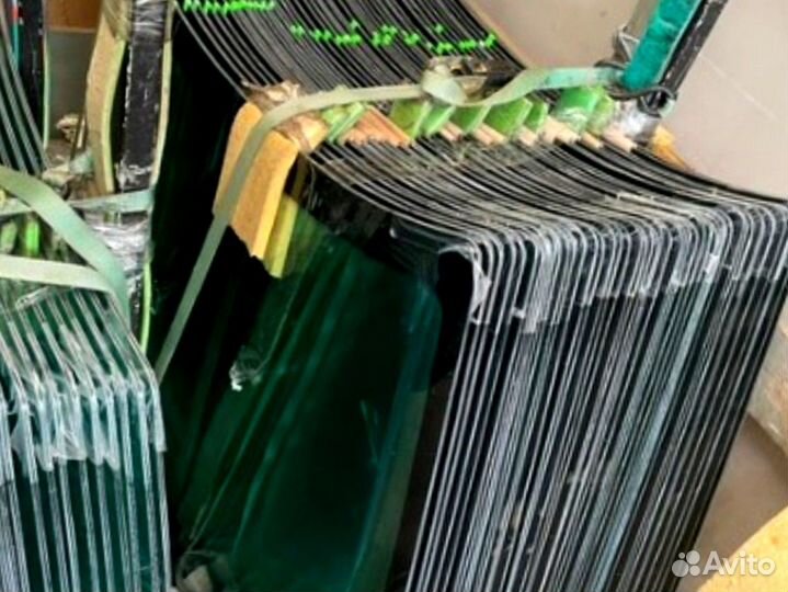 Стекло лобовое верхнее Doosan