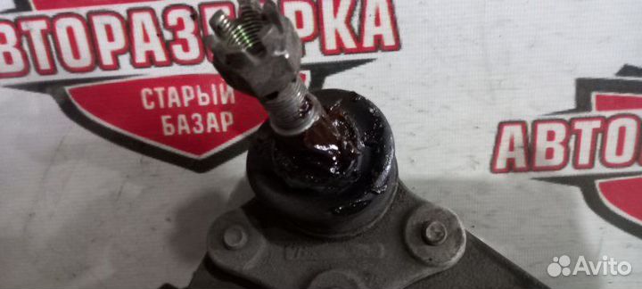 Рычаг верхний передний правый Mazda Titan WHF5T TF