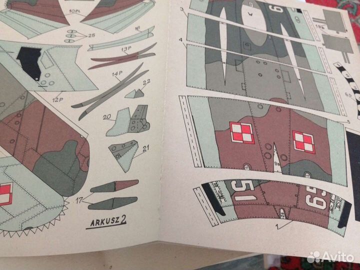 Сборная модель самолёта миг 17