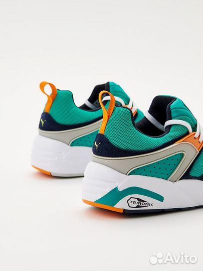 Кроссовки женские