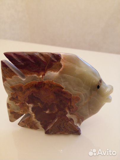 Статуэтки из оникса