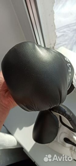 Боксерские перчатки 14 oz бу