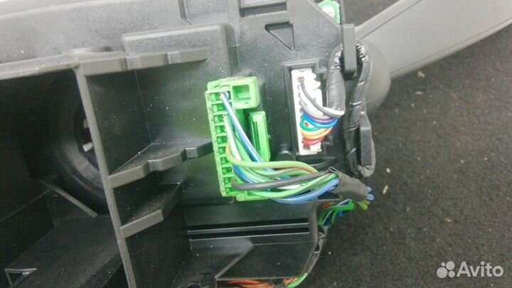 Переключатель поворотов подрулевой Volvo V60