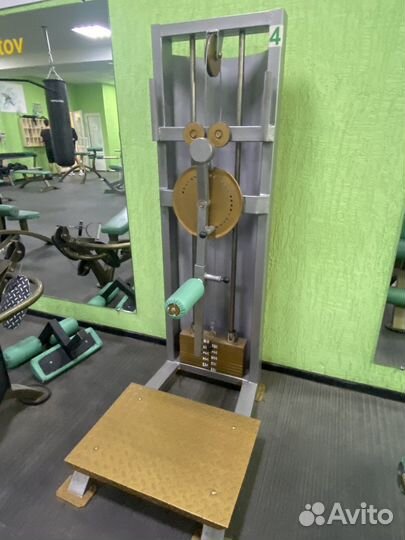 Тренажер для ног и ягодиц