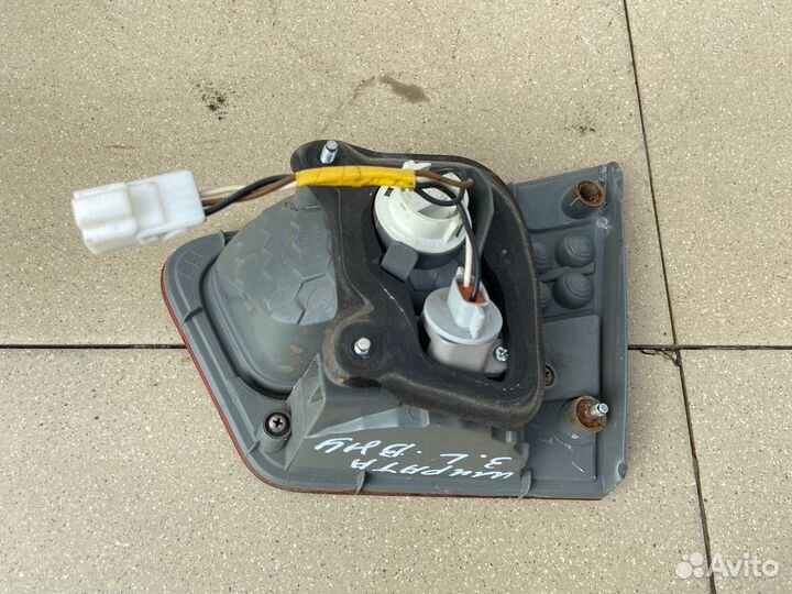 Фонарь задний левый внутренний Kia cerato 2