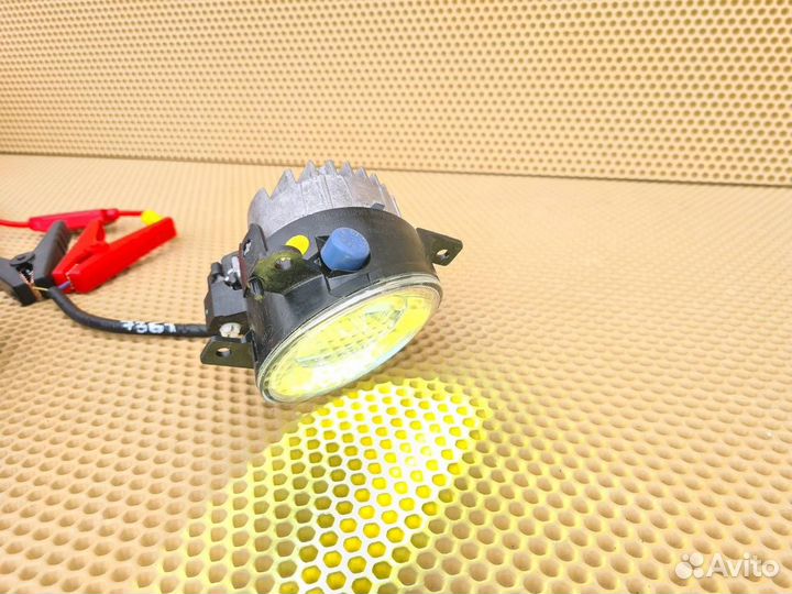 Фара противотуманная передняя левая Infiniti Q50