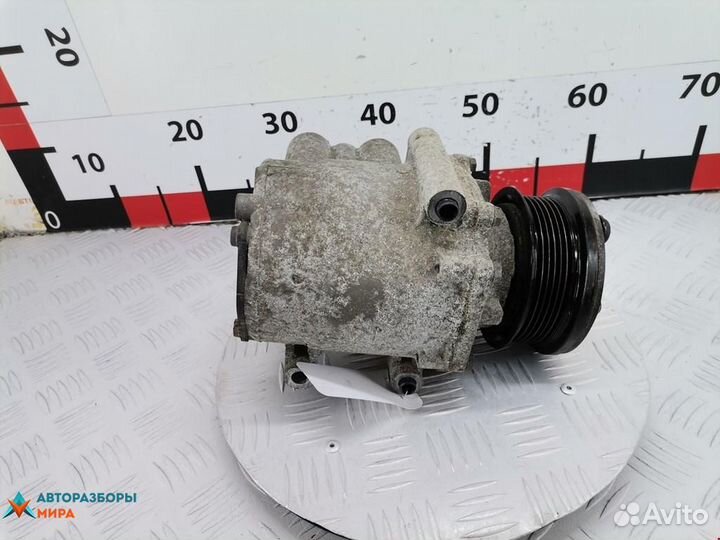 Компрессор кондиционера Ford Fiesta 5 2004 1576677