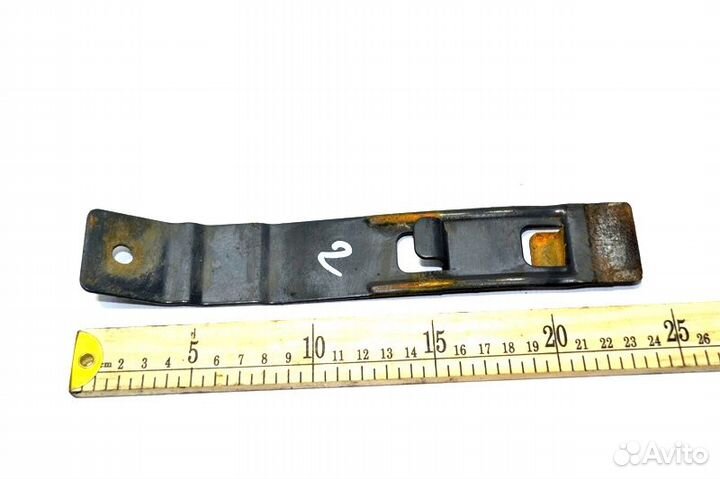 Зажим крыла, ведущий мост scania G-series (01.04)