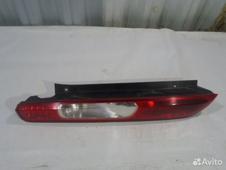 Фонарь левый ford focus2