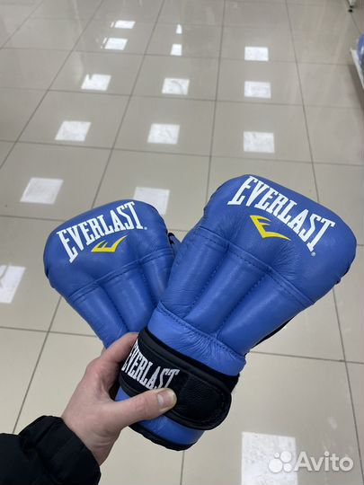 Боксерки перчатки Everlast. Новые