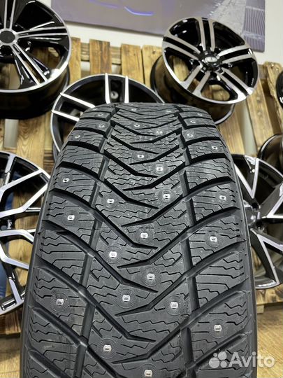 Yokohama Ice Guard IG65 245/45 R19 102T