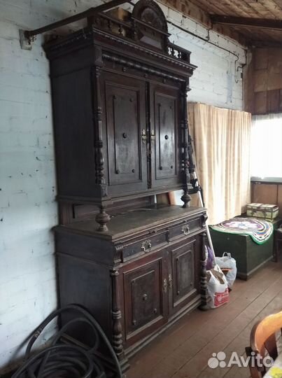 Антикварный буфет