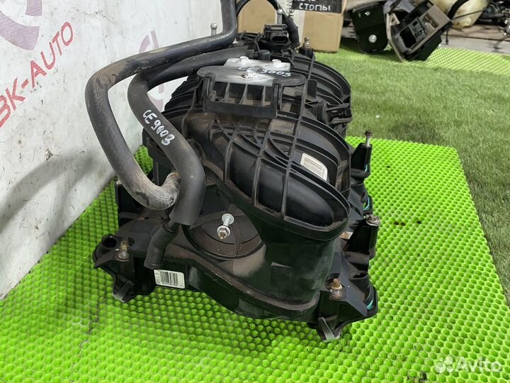 Впускной коллектор Cadillac Escalade GMT900