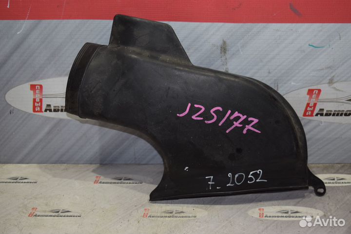 Воздухозаборник c Toyota Crown JZS171 1JZ-GE