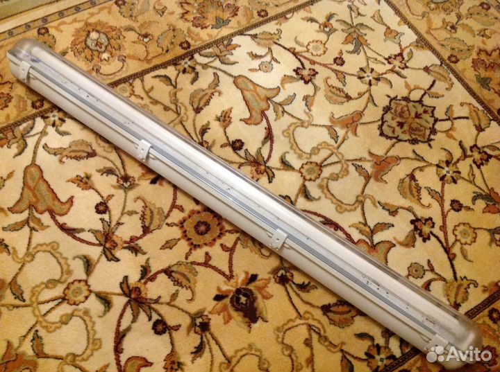 Светильник люминесцентный Сербия