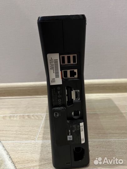 Xbox 360 с джойстиком