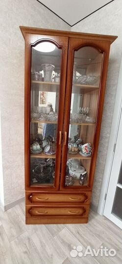 Шкаф для посуды бу