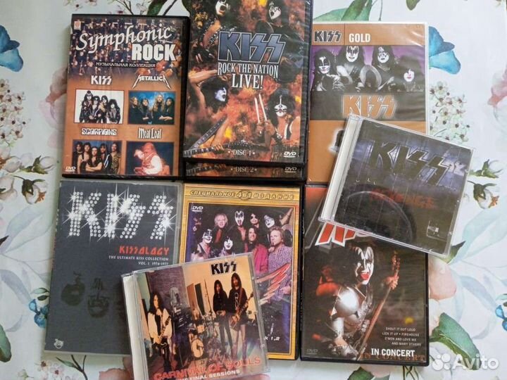 CD и DVD диски группы kiss