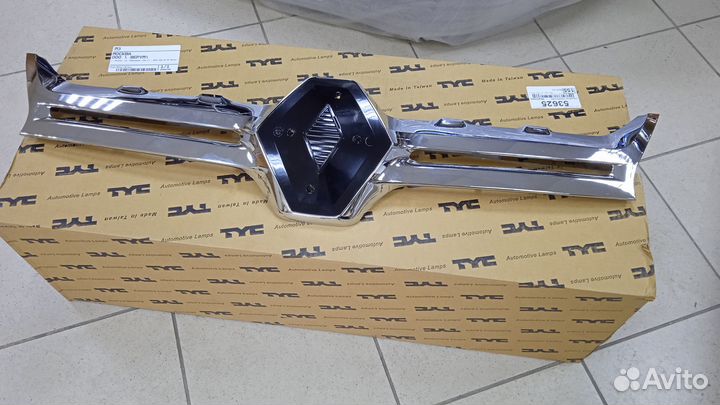 Молдинг решетки радиатора renault Duster 15-20