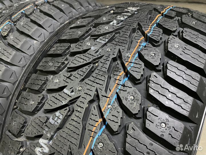 Kumho WinterCraft Ice Wi32 205/70 R15 96T