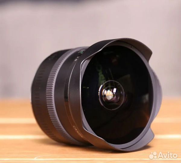 Oбъeктив Canon 15mm f/2.8