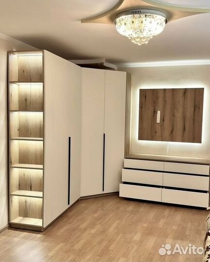 Шкаф угловой распашной на заказ