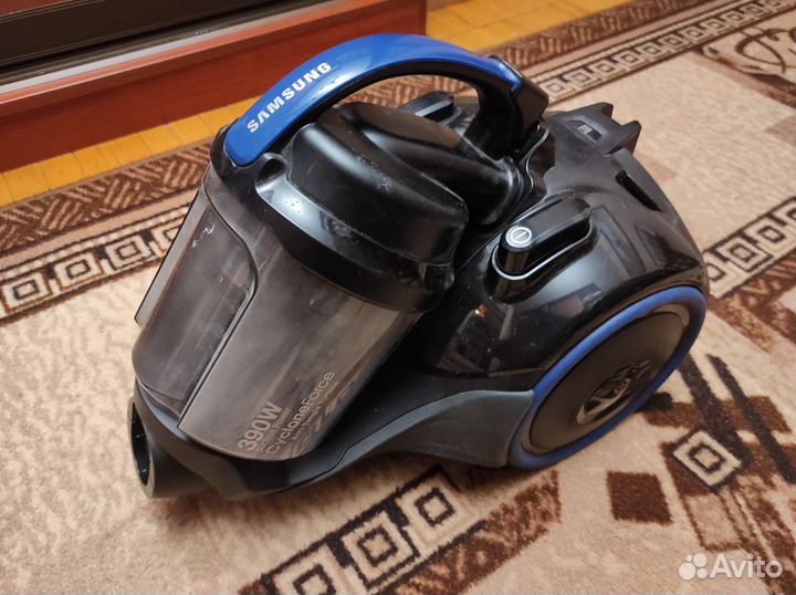 Разные корпуса пылесосов Samsung