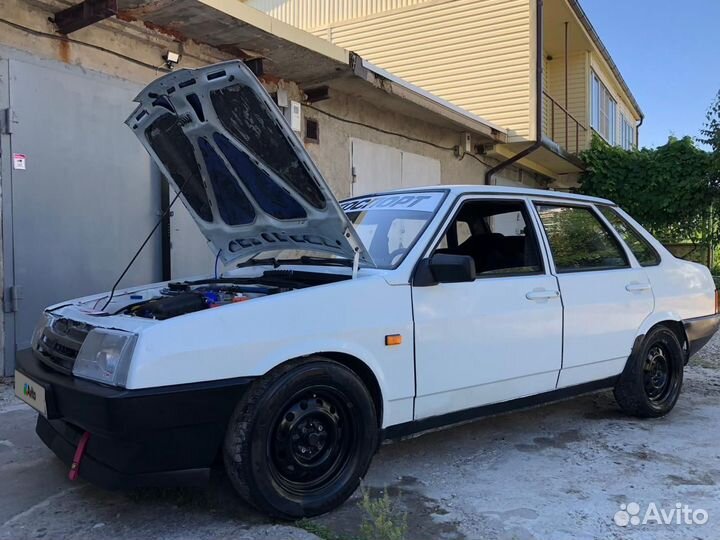 ВАЗ 21099 1.6 МТ, 2001, 10 000 км