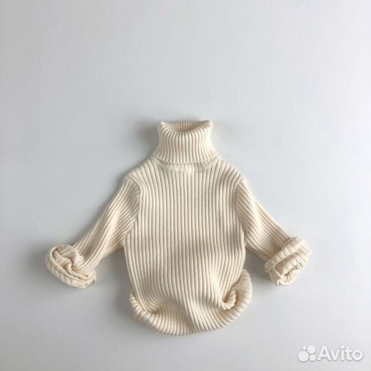Свитер детский новый