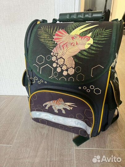 Школьный рюкзак