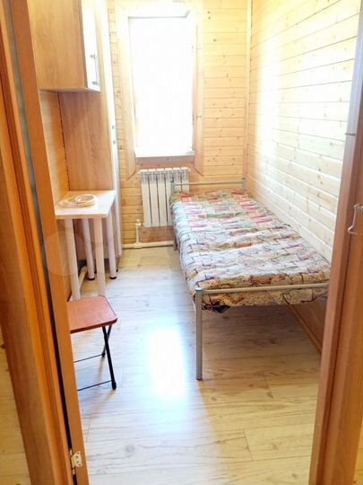 Комната 6 м² в 5-к., 2/2 эт.