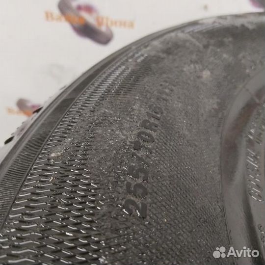 Kumho I'Zen RV Asymmetric 255/70 R16