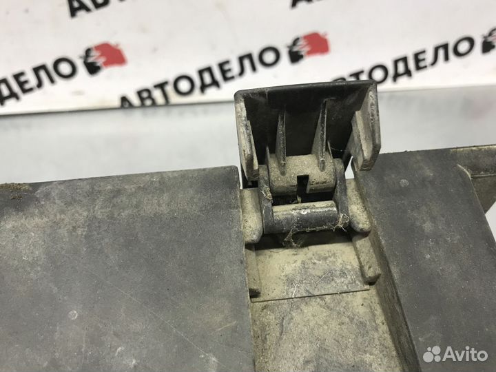 Крышка воздушного фильтра Peugeot 406 1997 г.в