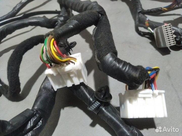 Проводка подпанельная Hyundai Solaris седан 1.6