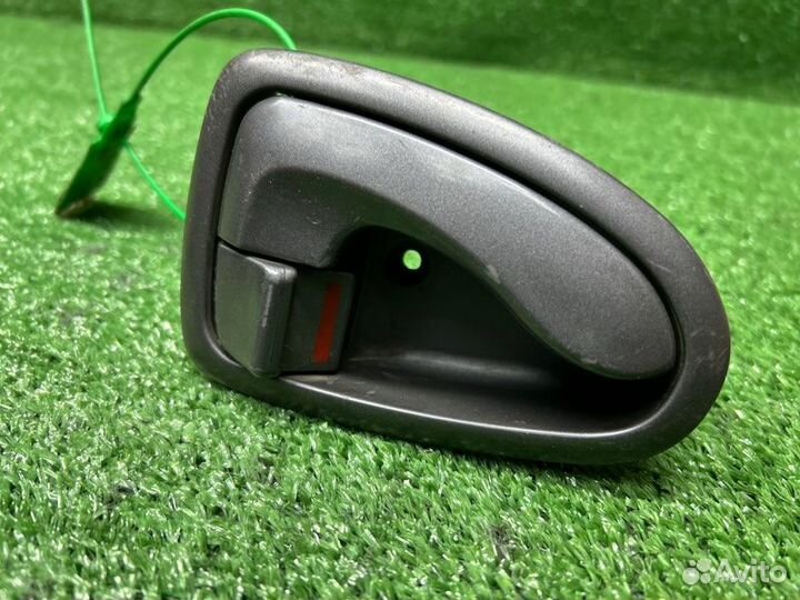 Ручка внутренняя задняя правая Hyundai Accent 2