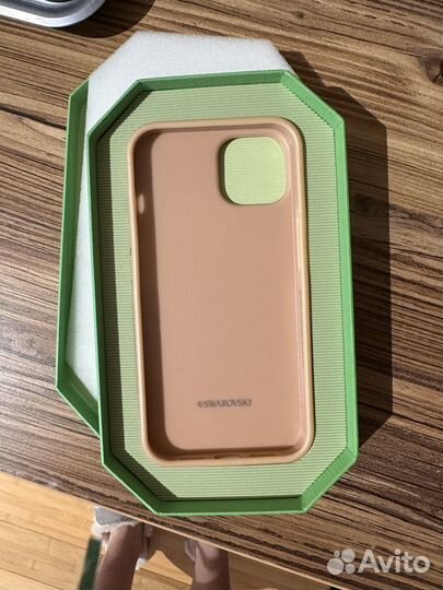 Чехол Swarovski на iPhone 14