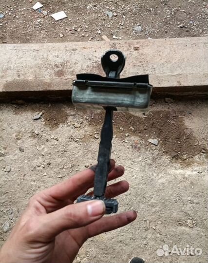 Ограничители двери Хонда Аккорд, CR V 3, Цивик