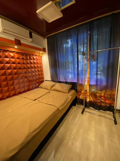 Комната 100 м², 1/4 эт.