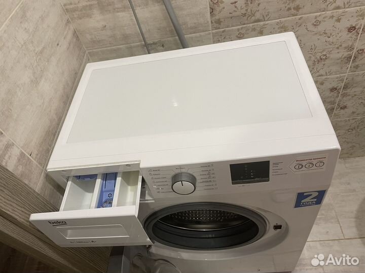 Стиральная машина Beko ELE67511ZSW белый