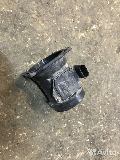 Датчик расхода воздуха Audi А4 B5