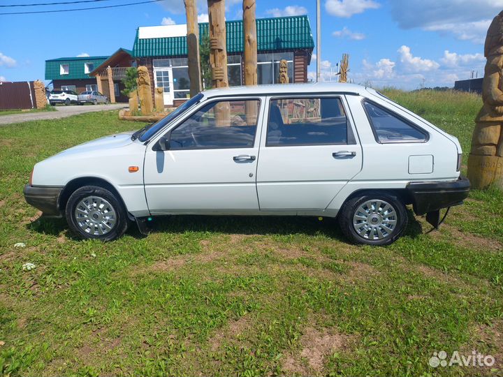 ИЖ 2126 1.6 МТ, 1996, 15 000 км