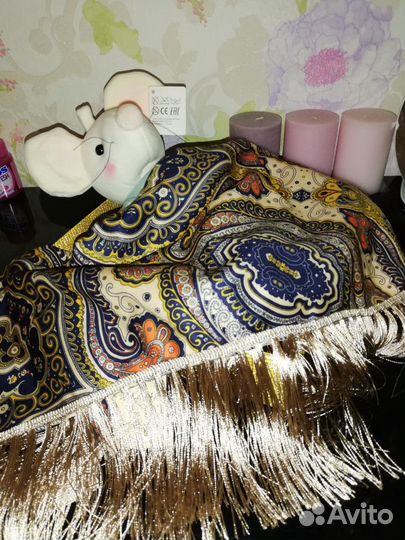 Утеплённые косынки с бахромой