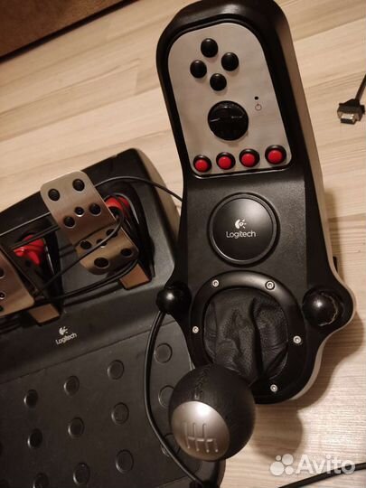 Руль Logitech G27 хорошее состояние